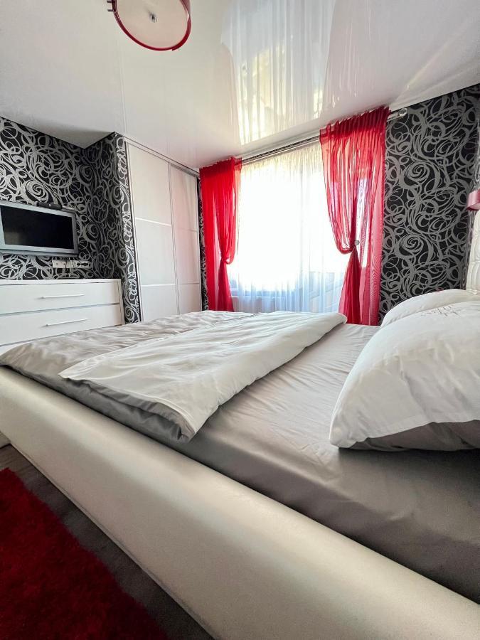 Relax. Просторі Та Затишні Апартаменти Тернополь Экстерьер фото